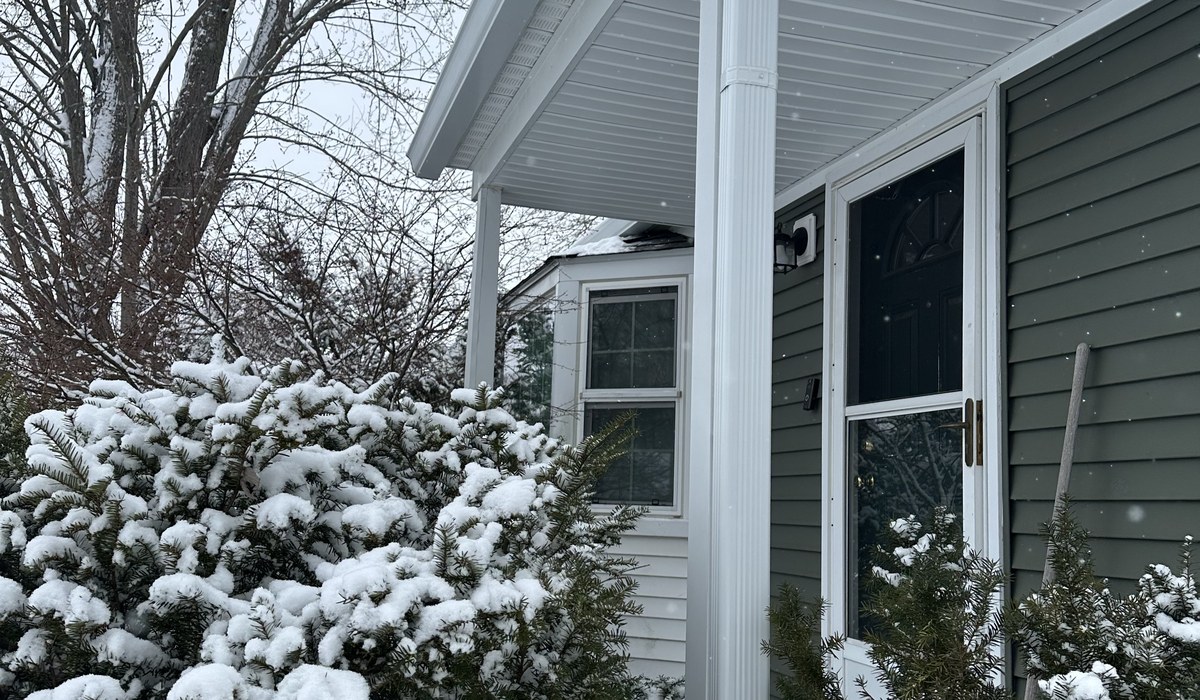 High-Capacity Commercial & Residential Roofline Gutters